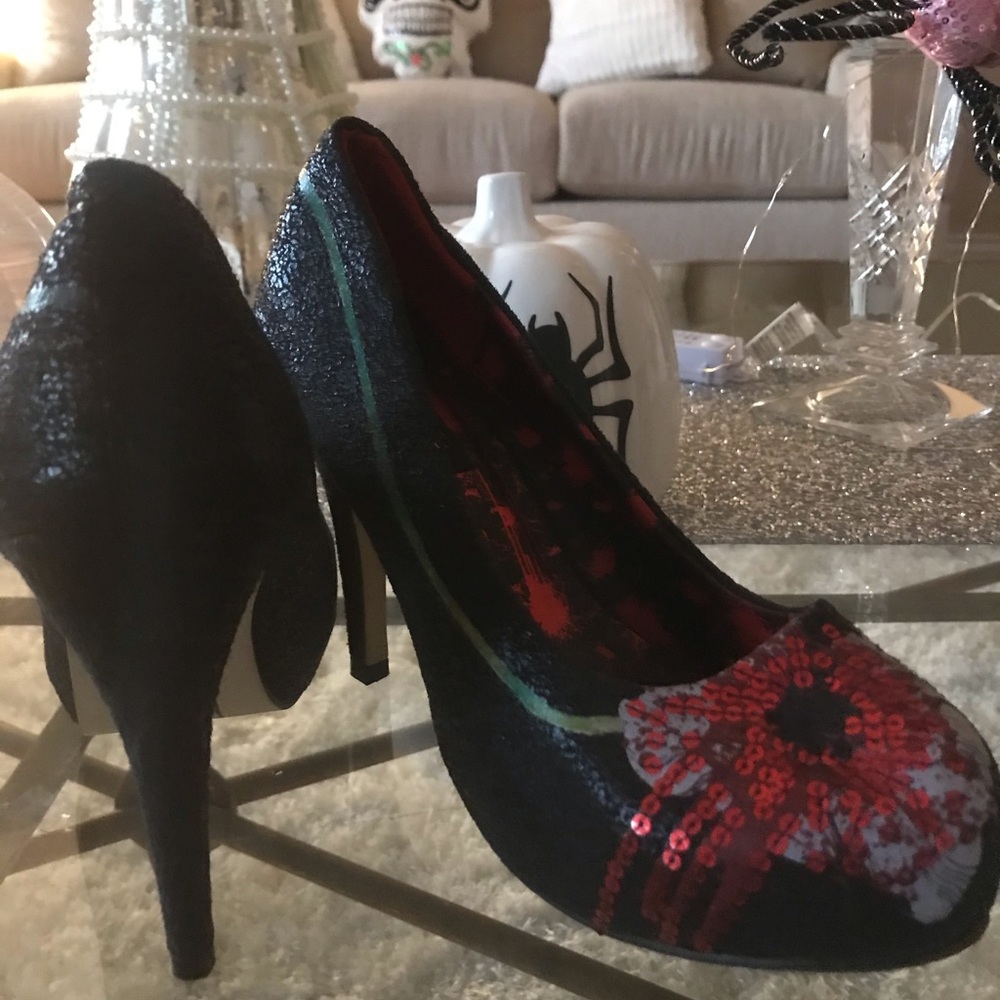 Iron Fistt Red Rose heel